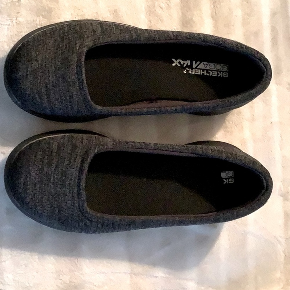 Almost New Sketchers Go Step Lite - size 6